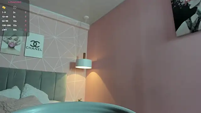 Snapshot of dolly_zoe chatting on November 2025 11:24:01 PM dolly zoe online show from November 2025 11:24:01 PM