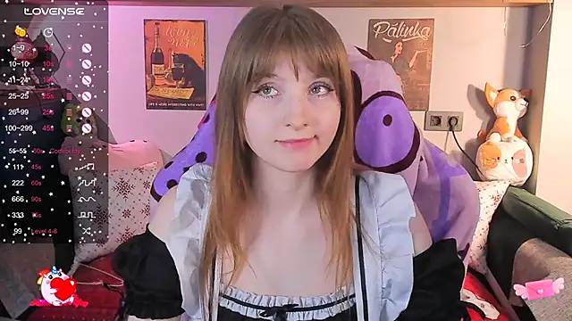 Snapshot of AliceLanley chatting on December 2024 02:19:02 PM AliceLanley online show from December 2024 02:19:02 PM