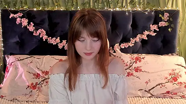 Snapshot of AliceLanley chatting on March 2025 03:29:01 PM AliceLanley online show from March 2025 03:29:01 PM