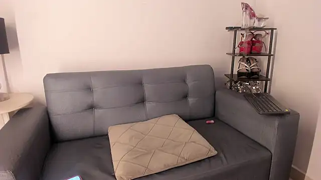 valerycolins online show from February 2025 02:17:02 AM