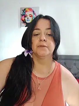 Snapshot of lucia_vonne_ chatting on July 2026 06:17:02 PM lucia vonne online show from July 2026 06:17:02 PM