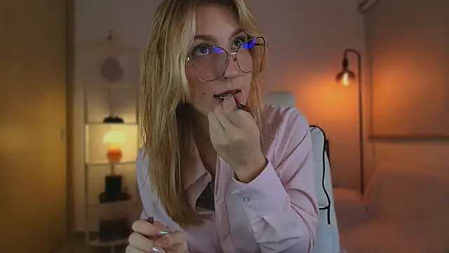 Snapshot of Dakotaa_ chatting on October 2025 05:30:02 AM Dakotaa online show from October 2025 05:30:02 AM