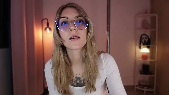 Dakotaa  online show from November 2025 04:49:01 AM