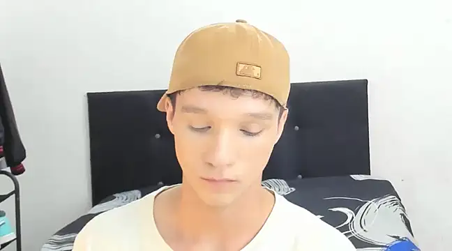 Snapshot of angelcortes chatting on January 2025 05:55:01 PM angelcortes online show from January 2025 05:55:01 PM