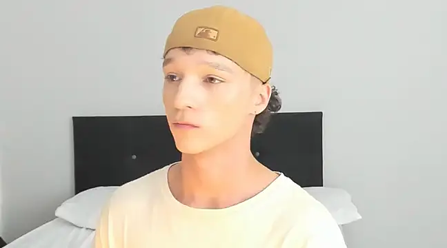 Snapshot of angelcortes chatting on March 2025 06:32:01 PM angelcortes online show from March 2025 06:32:01 PM