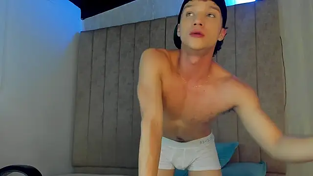 Snapshot of angelcortes chatting on November 2025 08:29:01 PM angelcortes online show from November 2025 08:29:01 PM