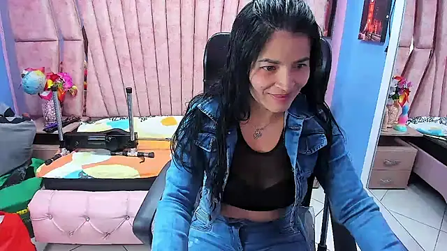 Snapshot of HornySkinny26 chatting on February 2026 05:33:02 AM HornySkinny26 online show from February 2026 05:33:02 AM