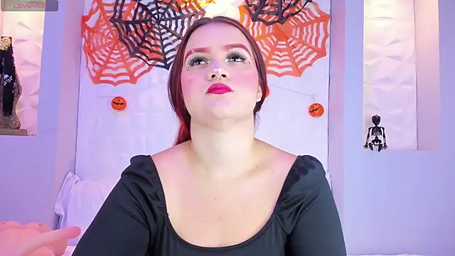 MelanieKlaus online show from November 2025 11:23:02 AM