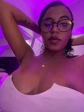 charlotteeruss online show from January 2025 08:22:01 AM