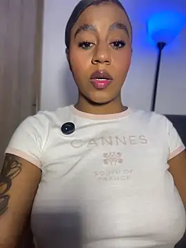 charlotteeruss online show from June 2026 05:41:01 PM