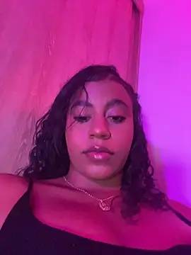 charlotteeruss online show from July 2026 12:20:01 AM