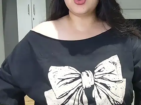 Miss cutiepie online show from October 2025 07:47:02 PM