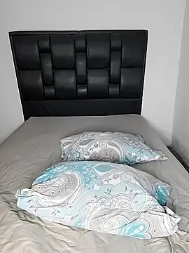 LarissaGaby01 online show from January 2025 10:08:01 PM