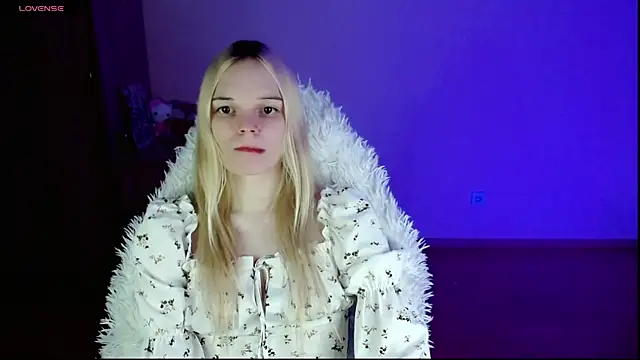 Snapshot of Emily_Nyaffee chatting on January 2025 01:19:01 AM Emily Nyaffee online show from January 2025 01:19:01 AM