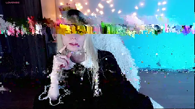 Snapshot of Emily_Nyaffee chatting on February 2025 12:05:01 AM Emily Nyaffee online show from February 2025 12:05:01 AM