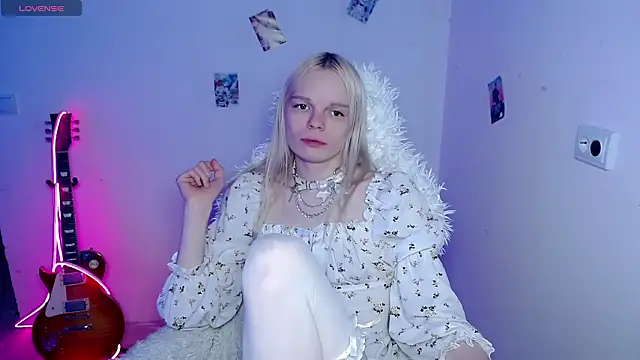 Emily Nyaffee online show from February 2026 03:33:02 PM