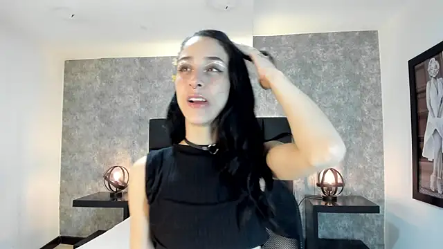 lhiamfit online show from December 2024 04:45:01 AM