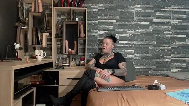 Mistress Miry online show from January 2025 04:42:01 AM