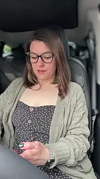 LadyLena1 online show from April 2026 12:11:02 AM