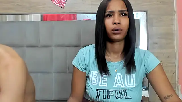 chicasirbo online show from October 2025 08:20:02 PM