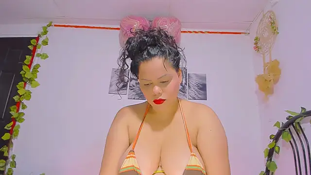 Alhelqueen online show from November 2025 07:38:02 PM