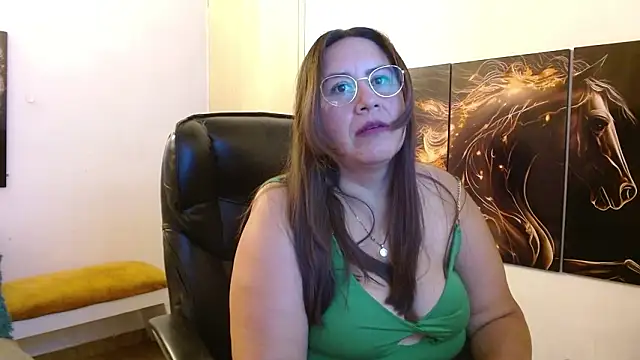 amalia brunette online show from March 2026 11:21:02 PM