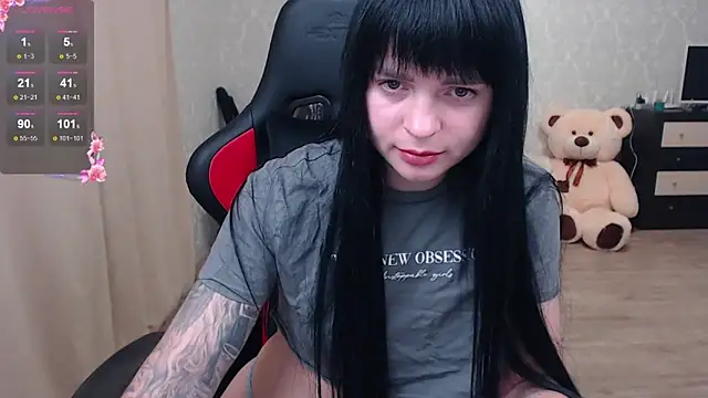 Snapshot of JuicyJess chatting on May 2026 07:41:01 PM JuicyJess online show from May 2026 07:41:01 PM
