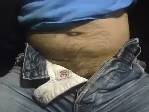 Snapshot of Pol8822 chatting on January 2025 08:37:02 PM Pol8822 online show from January 2025 08:37:02 PM