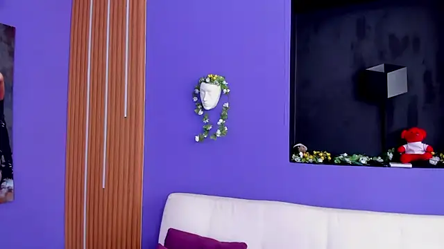 Kate Amaretto  online show from September 2025 08:31:01 PM