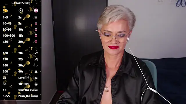 scarlett paris22 online show from January 2025 02:09:02 AM