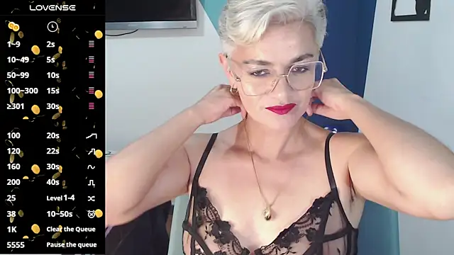 scarlett paris22 online show from March 2025 12:31:02 AM