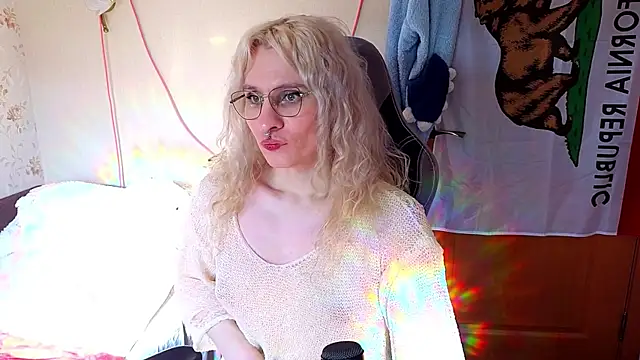 Lori Myaf online show from March 2026 01:22:02 PM