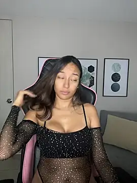 DianaHopson online show from February 2025 11:06:02 PM