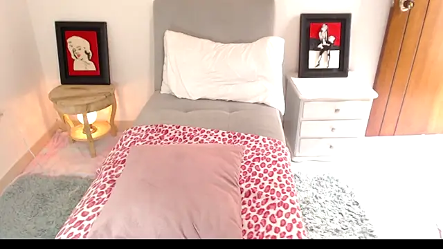 Snapshot of lilian_prada chatting on December 2024 07:22:01 PM lilian prada online show from December 2024 07:22:01 PM