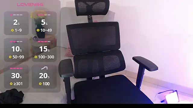 Snapshot of lilian_prada chatting on January 2025 07:39:02 PM lilian prada online show from January 2025 07:39:02 PM