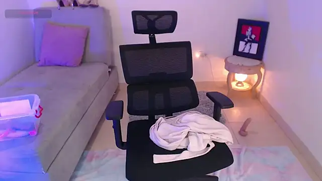 Snapshot of lilian_prada chatting on February 2025 07:36:01 PM lilian prada online show from February 2025 07:36:01 PM