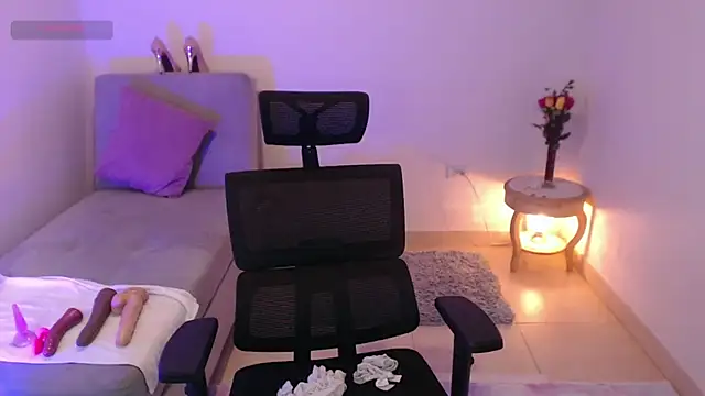 Snapshot of lilian_prada chatting on February 2025 09:05:02 PM lilian prada online show from February 2025 09:05:02 PM