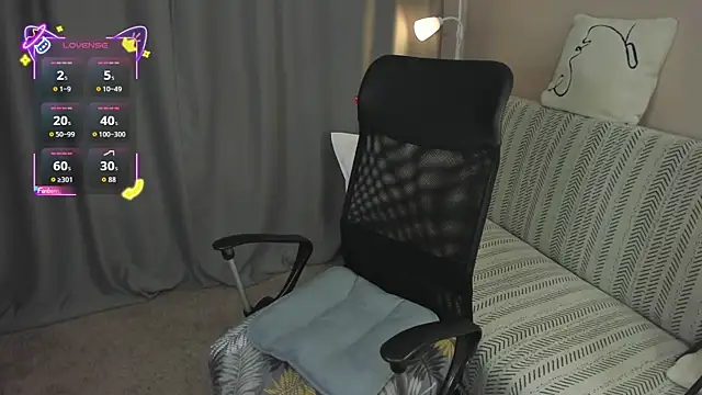 Snapshot of Alice_hailey_ chatting on October 2025 04:02:02 PM Alice hailey online show from October 2025 04:02:02 PM