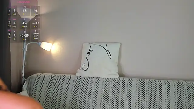 Snapshot of Alice_hailey_ chatting on November 2025 02:40:02 PM Alice hailey online show from November 2025 02:40:02 PM