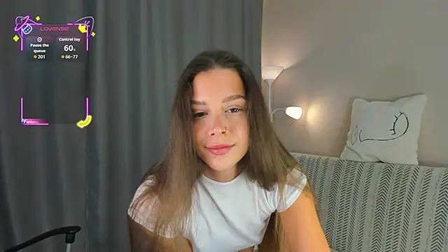 Snapshot of Alice_hailey_ chatting on November 2025 08:30:01 PM Alice hailey online show from November 2025 08:30:01 PM