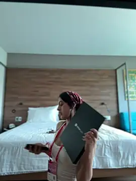 afrodita  25 online show from April 2026 09:21:02 PM