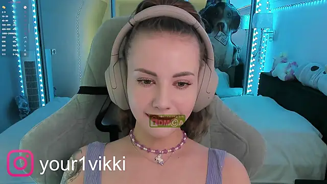 Snapshot of Vikki_Cheese chatting on February 2025 07:24:02 AM Vikki Cheese online show from February 2025 07:24:02 AM