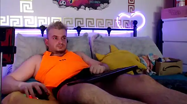 Snapshot of erotico69xxx chatting on February 2025 01:44:02 AM erotico69xxx online show from February 2025 01:44:02 AM