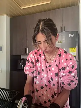 Ameellie online show from January 2025 03:09:01 PM