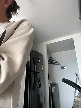 Ameellie online show from February 2025 02:36:01 PM