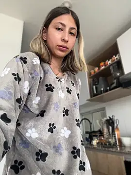 Ameellie online show from April 2026 04:09:02 PM