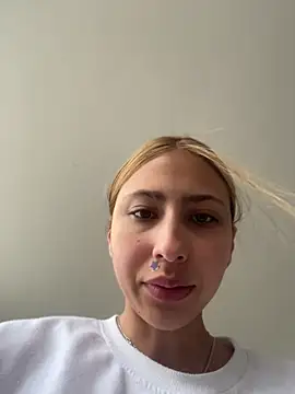 Ameellie online show from June 2026 03:27:01 PM
