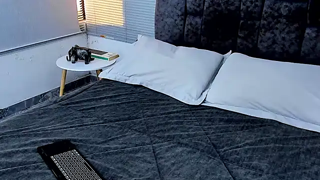 Zack Froone online show from December 2024 01:44:01 PM