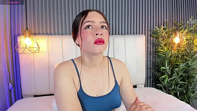 Snapshot of SaraRiley chatting on February 2026 09:00:01 PM SaraRiley online show from February 2026 09:00:01 PM