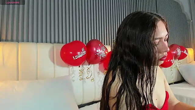 Snapshot of SaraRiley chatting on February 2026 08:38:01 PM SaraRiley online show from February 2026 08:38:01 PM